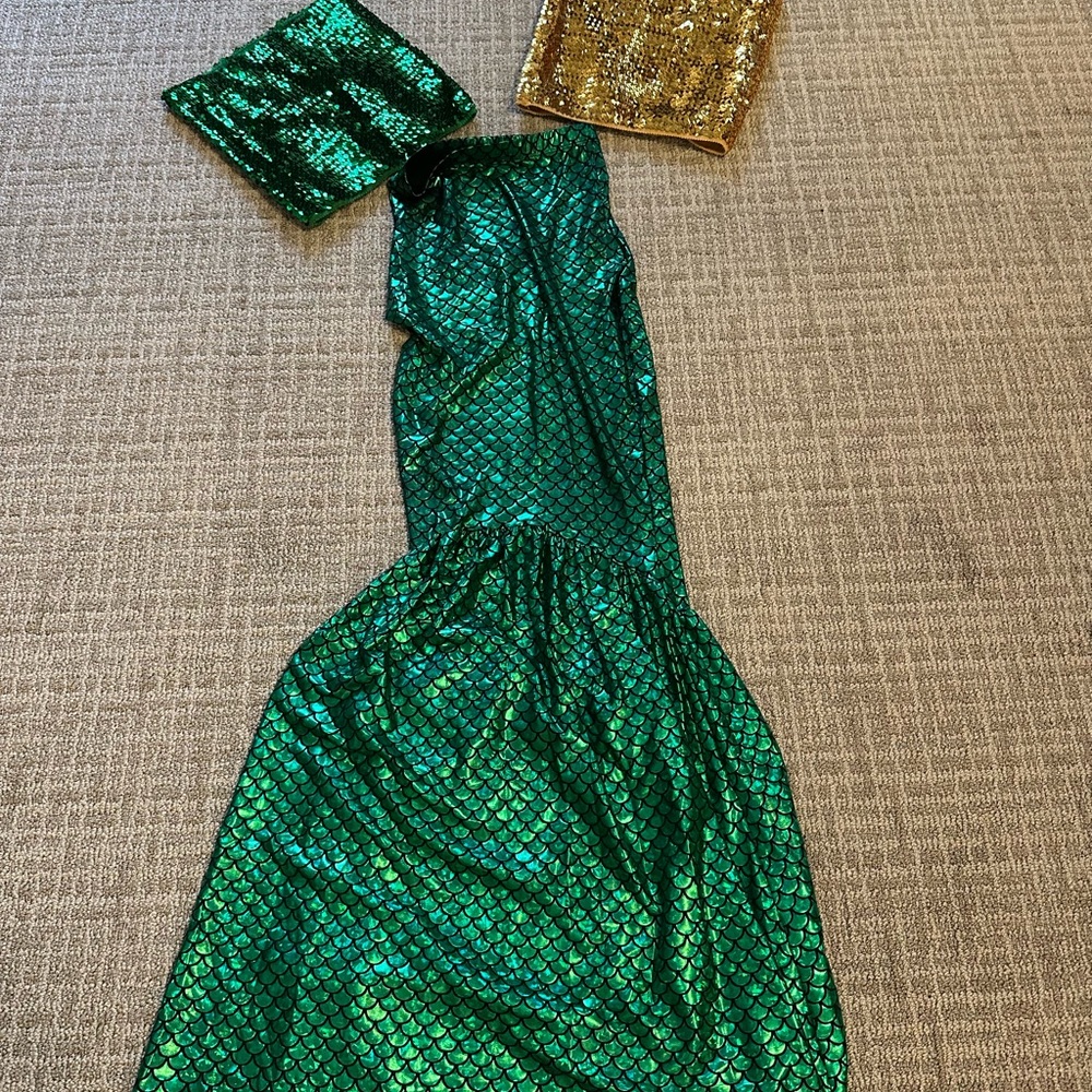 Forplay Green Mermaid Skirt XS /S with 2 sequined tube tops- 3 pieces included